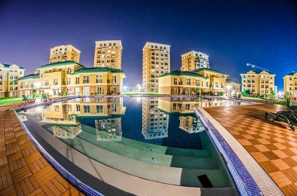 Luxury Apartment With Pool In North Bucharest Cretuleasca Ngoại thất bức ảnh
